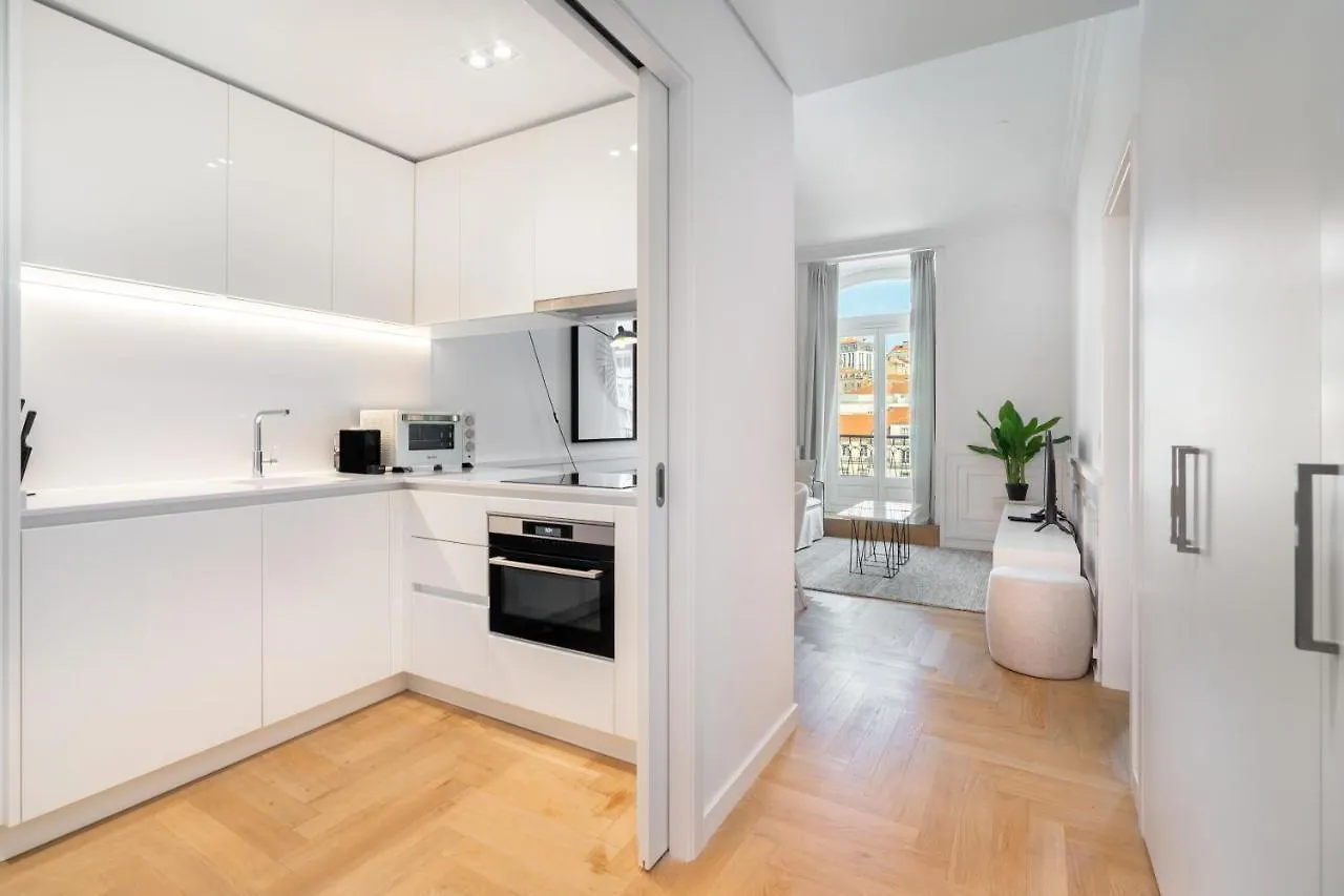 Whome The Boulevard Prime Location With Ac & Elevator 리스본 포르투갈