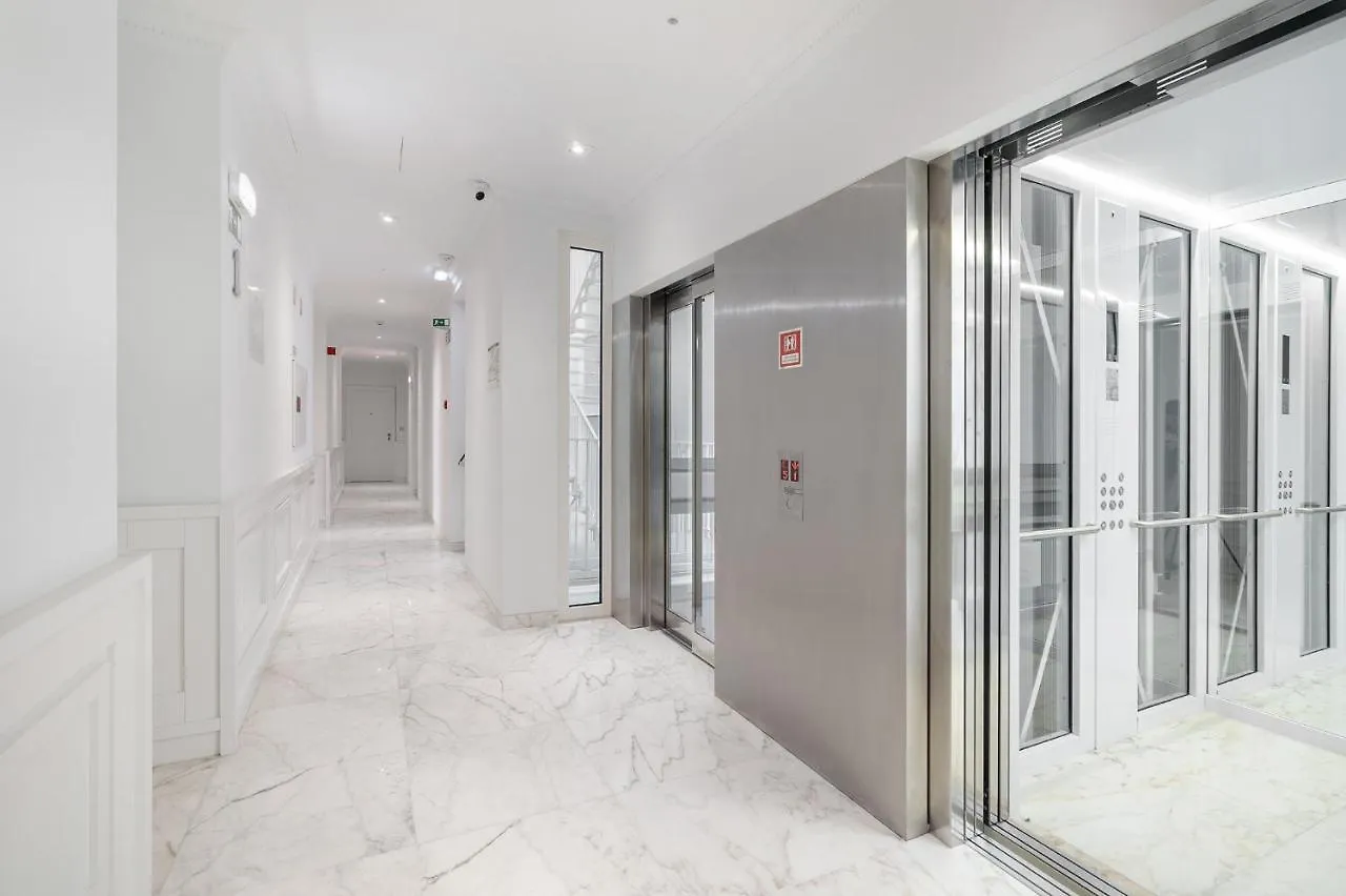 아파트 Whome The Boulevard Prime Location With Ac & Elevator 리스본