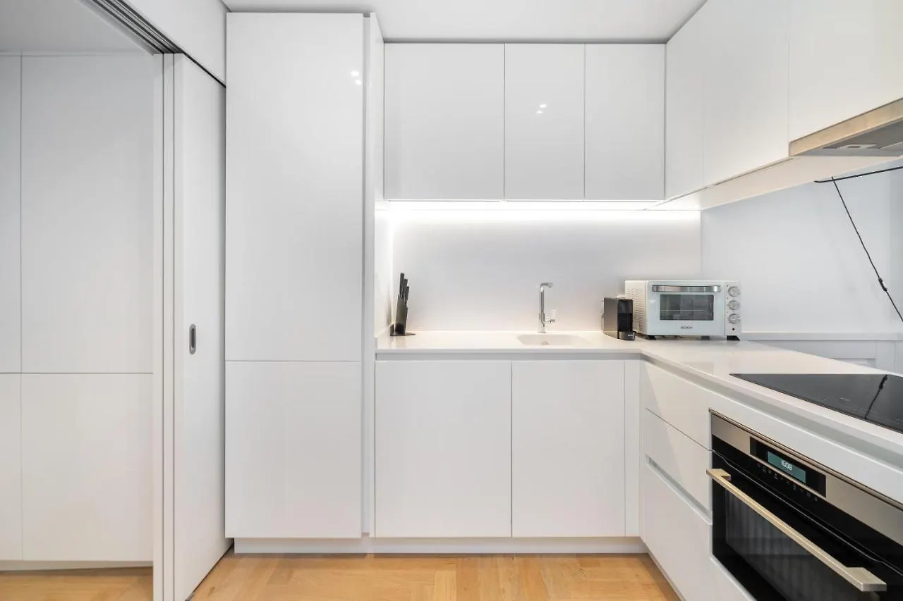 Whome The Boulevard Prime Location With Ac & Elevator 리스본 포르투갈